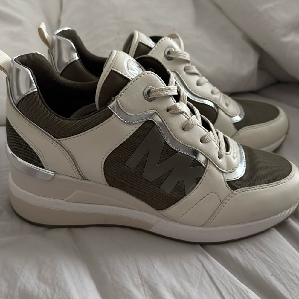 Michael Kors Maddy Sneaker